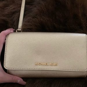 *SOLD* Michael Kors sling bag